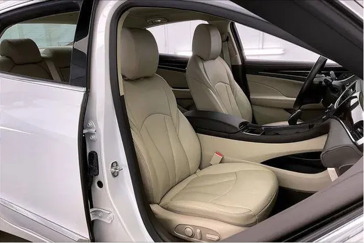 $18990 : Buick LaCrosse 2017 Essence image 7