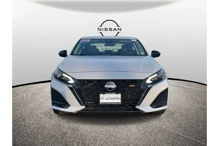 $19995 : Nissan Altima 2025 2.5 SR 4d image 2