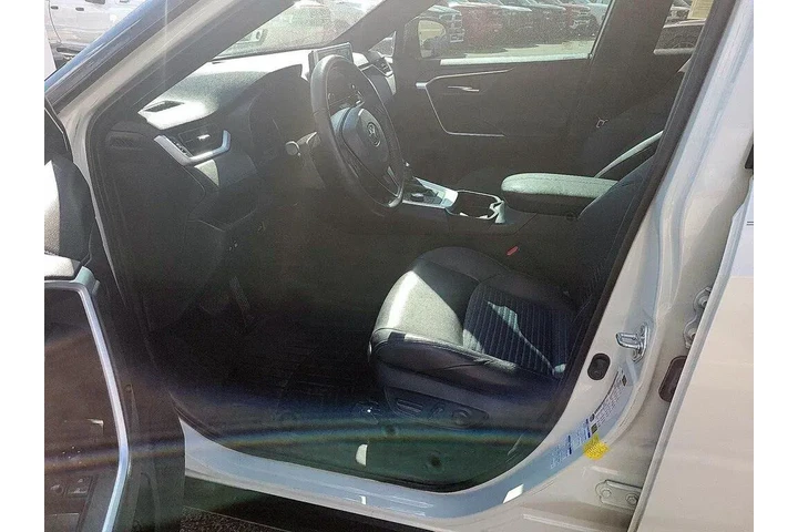 $27998 : Toyota RAV4 Hybrid 2021 AWD image 10