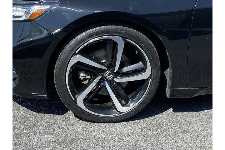 $17487 : Honda Accord 2019 Sport 4dr image 8