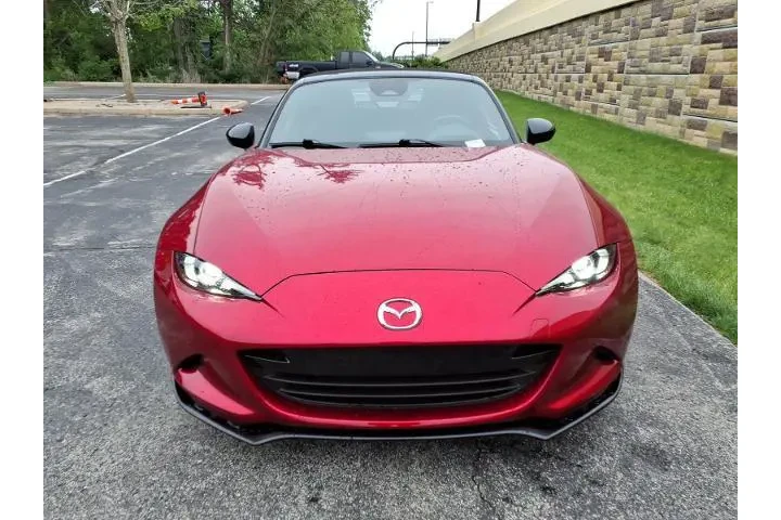 $36800 : Mazda MX-5 Miata 2025 Club 2 image 3