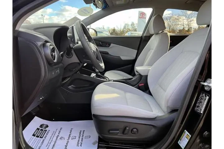 $21803 : Hyundai KONA 2023 AWD SEL 4d image 9