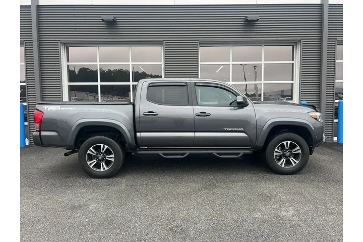 $24999 : Toyota Tacoma 2017 4x2 TRD O image 4