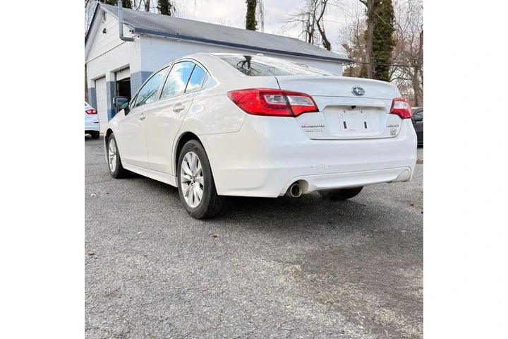 $11525 : 2015 Legacy image 3