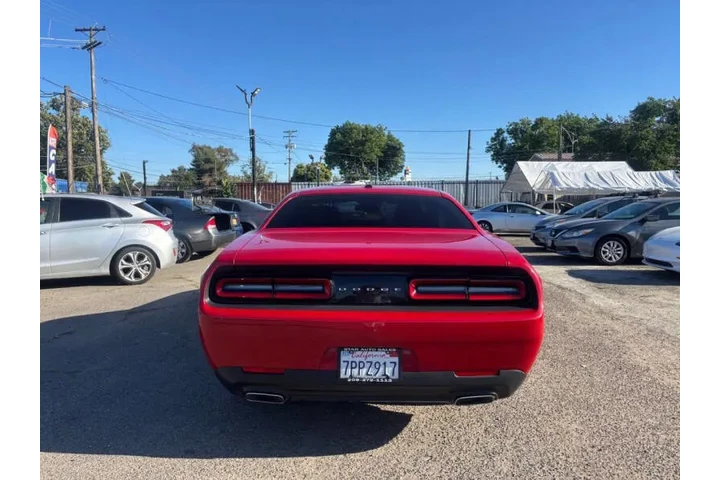 $12999 : 2015 Challenger SXT image 9