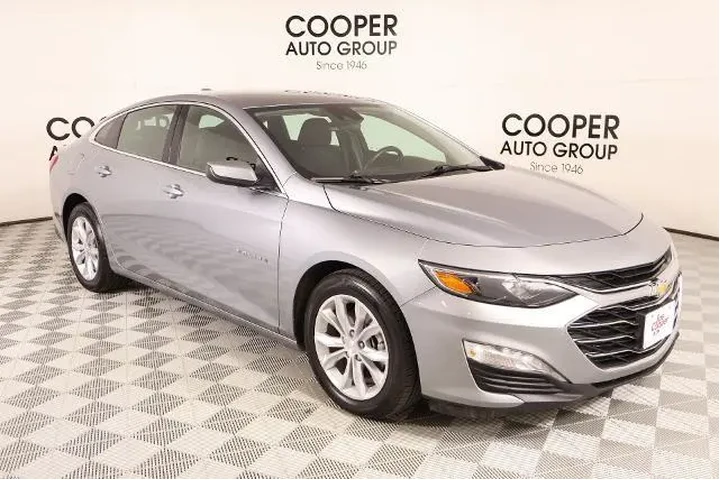 $18574 : Chevrolet Malibu 2024 LT 4dr image 1