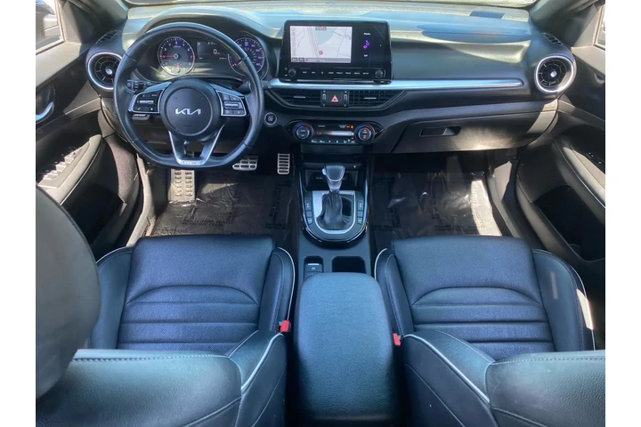 $23936 : Kia Forte 2023 GT-Line 4dr S image 10