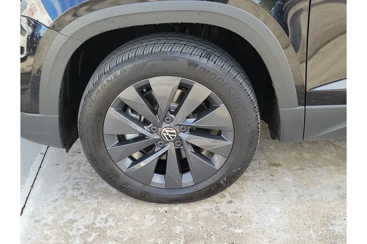 $17977 : Volkswagen Taos 2023 S 4dr S image 5