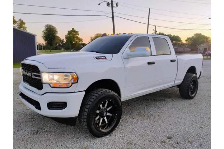 $27999 : 2019 RAM 2500 Tradesman image 5