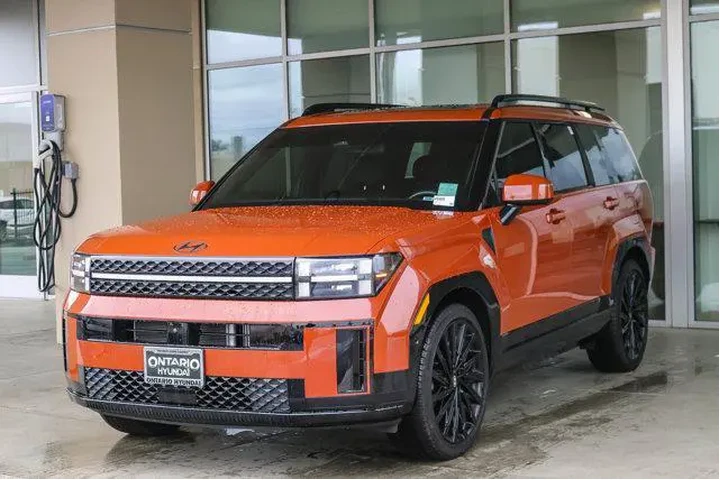 $37073 : Hyundai SANTA FE 2024 AWD Ca image 3