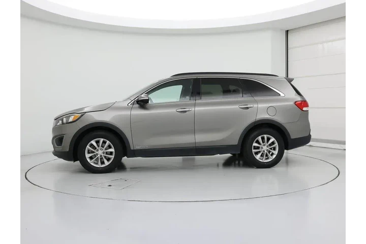 $14599 : Kia Sorento 2016 AWD LX V6 4 image 3