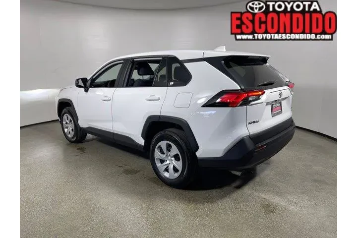 $30998 : Toyota RAV4 2024 AWD LE 4dr image 5