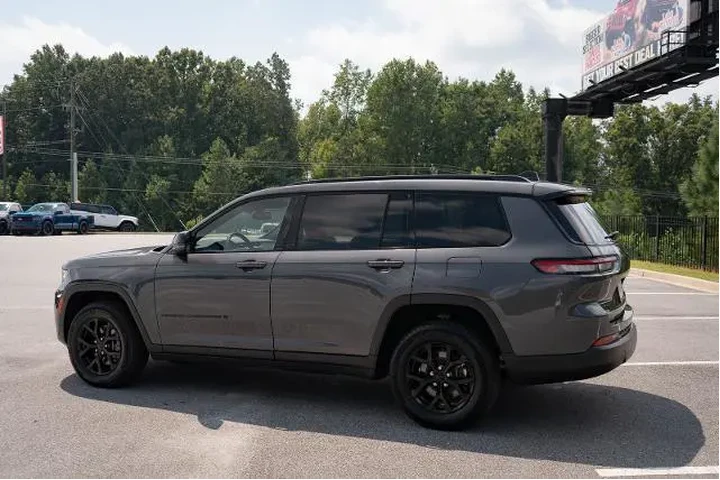 $33896 : Jeep Grand Cherokee L 2024 4 image 7