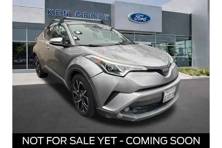 $16290 : Toyota C-HR 2018 XLE 4dr Cro image 1