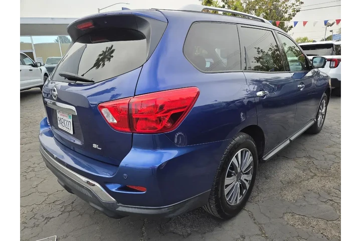 $17900 : Nissan Pathfinder 2020 SL 4d image 10