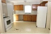 $560 : Rental property with 2 bedro thumbnail