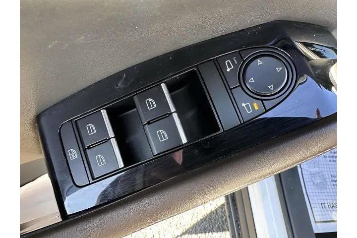 $23999 : Mazda CX-30 2023 AWD 2.5 S P image 9