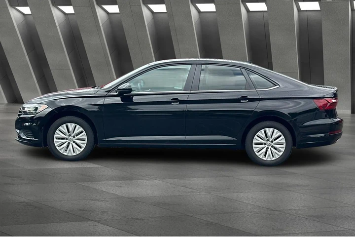 $16900 : Volkswagen Jetta 2020 R-Line image 8