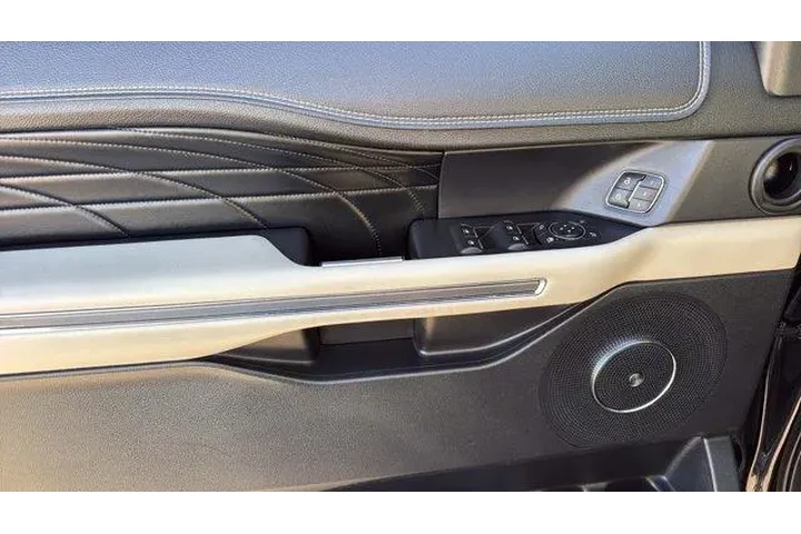 $26850 : Ford Expedition MAX 2018 4x2 image 9