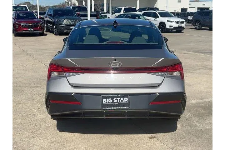 $20699 : Hyundai ELANTRA 2025 SEL Con image 4