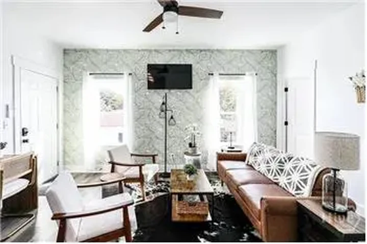 $1850 : Rental property with 2 bedro image 3