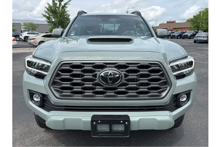 $40000 : Gold Certified2023 Tacoma TRD image 9