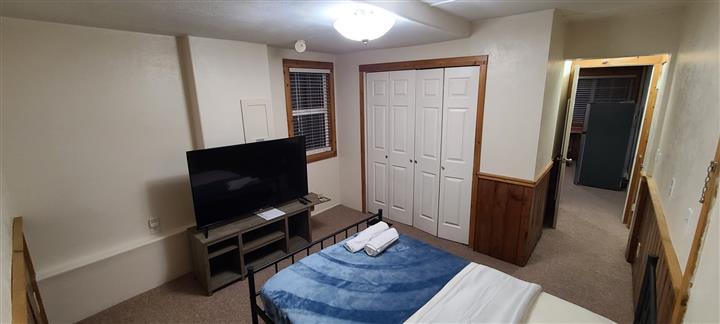 $800 : Cuarto en Lake Arrowhead image 5