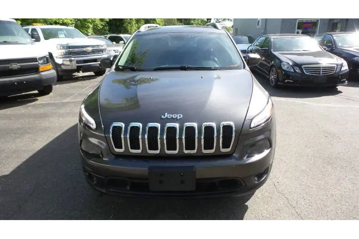 $12900 : 2017 Cherokee Latitude image 8