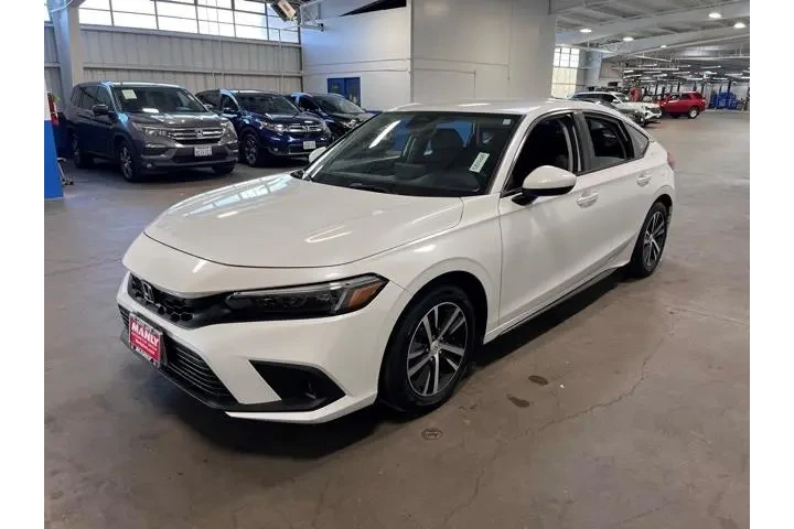 $23822 : Honda Civic 2023 LX 4dr Hatc image 7