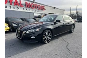 $11900 : 2020 Altima 2.5 SR thumbnail