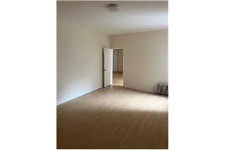 $2395 : Rental property with 1 bedro image 4