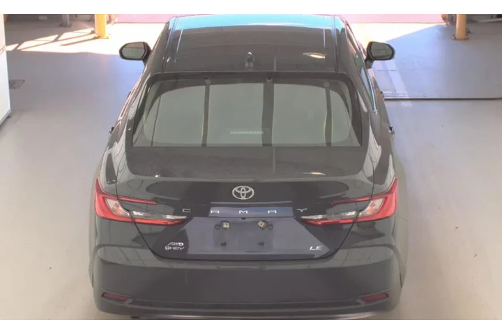 $27490 : Toyota Camry 2025 AWD LE 4dr image 5