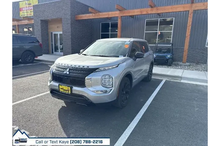 $26995 : Mitsubishi Outlander 2022 AW image 1