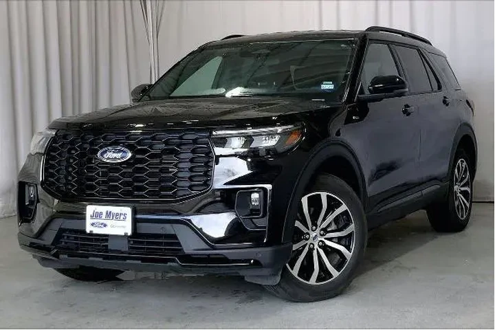 $37991 : Ford Explorer 2025 AWD ST-Li image 2