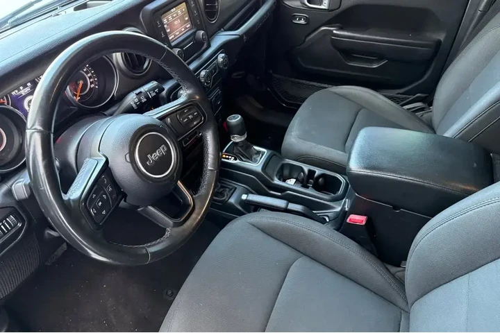 $22997 : Jeep Wrangler Unlimited 2020 image 7