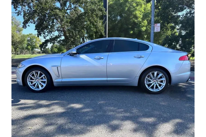 $12850 : 2015 XF 2.0T Premium image 4