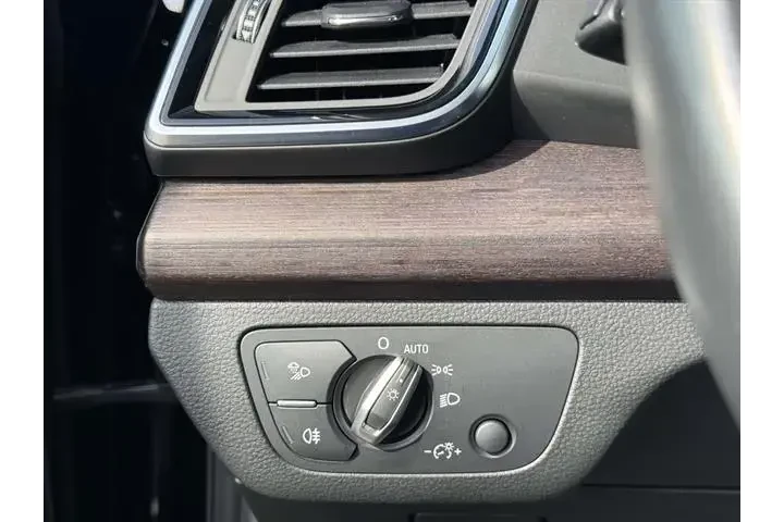 $20988 : Audi Q5 2021 AWD quattro Pre image 9