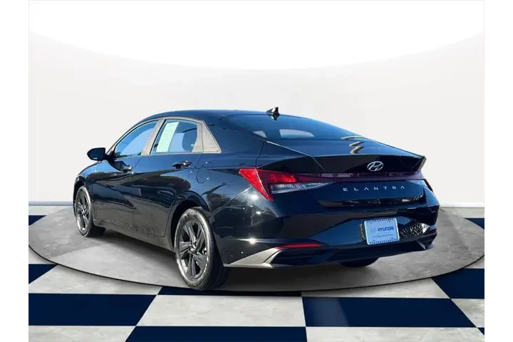 $23522 : Hyundai ELANTRA 2023 SEL 4dr image 4