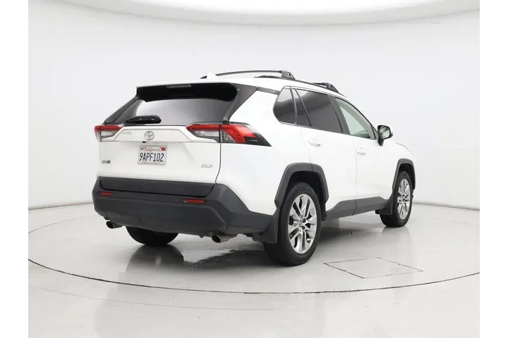 $19998 : Toyota RAV4 2019 XLE Premium image 8