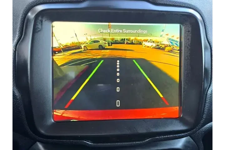 $20900 : Jeep Renegade 2023 4x4 Uplan image 10