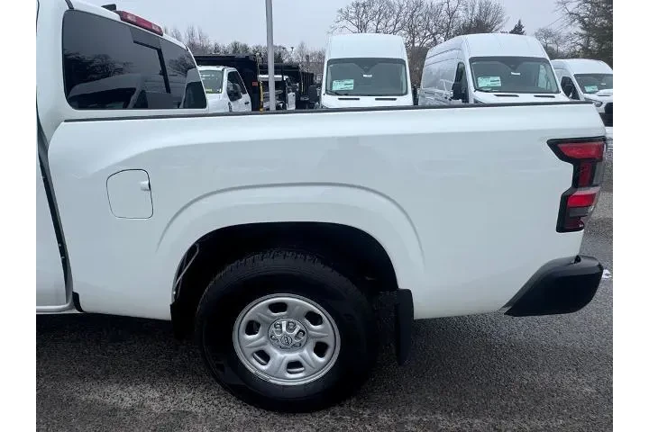 $28700 : Nissan Frontier 2025 4x2 S 4 image 8