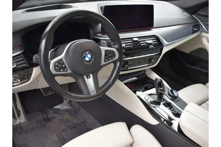 $37318 : BMW 5 Series 2023 AWD 540i x image 9