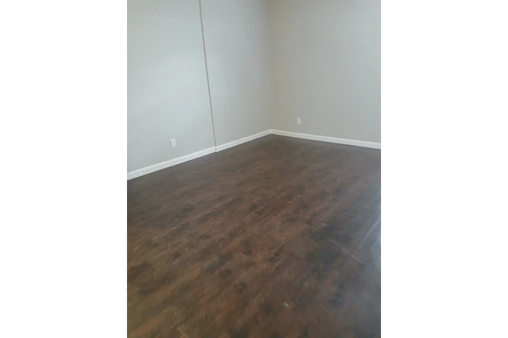 $700 : Cuarto compartido koreatown image 2