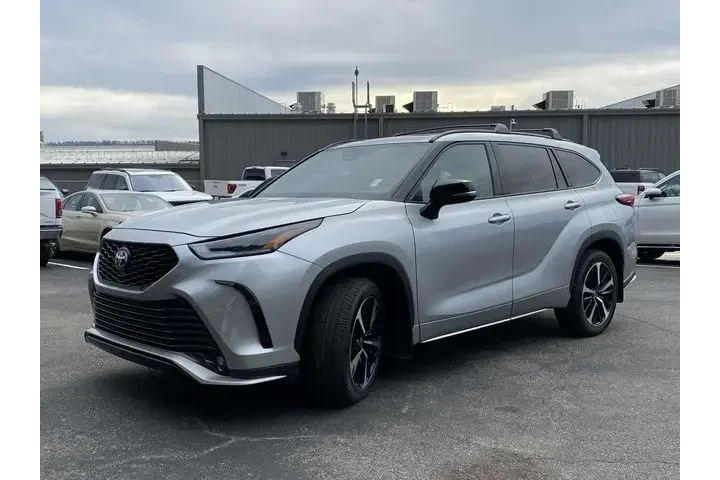 $26957 : Toyota Highlander 2022 XSE 4 image 8