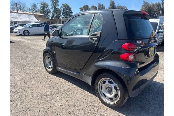 $7599 : 2012 fortwo pure image 8