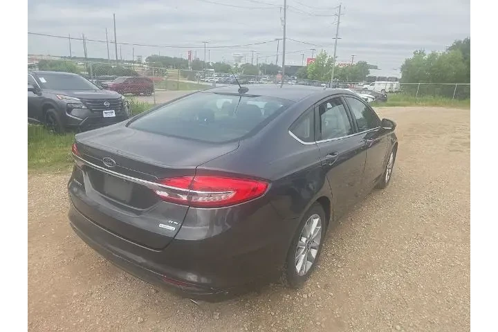 $11784 : Ford Fusion 2017 SE 4dr Seda image 3