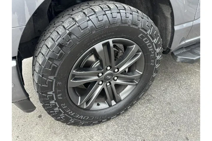 $39330 : Ford F-150 2021 4x4 Lariat 4 image 8