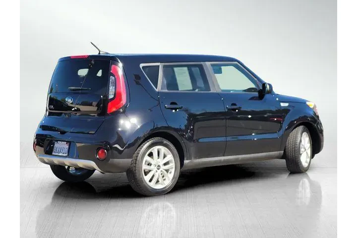 $9076 : Kia Soul 2018 + 4dr Crossove image 4