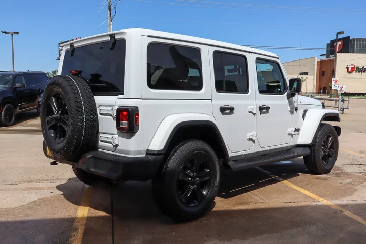 $32287 : 2021 Wrangler Unlimited Sahar image 5
