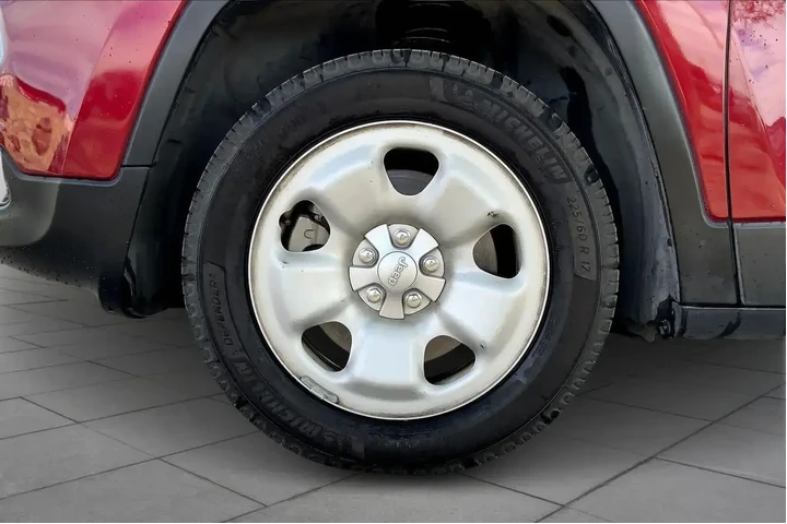 $13938 : Jeep Cherokee 2017 Sport 4dr image 10